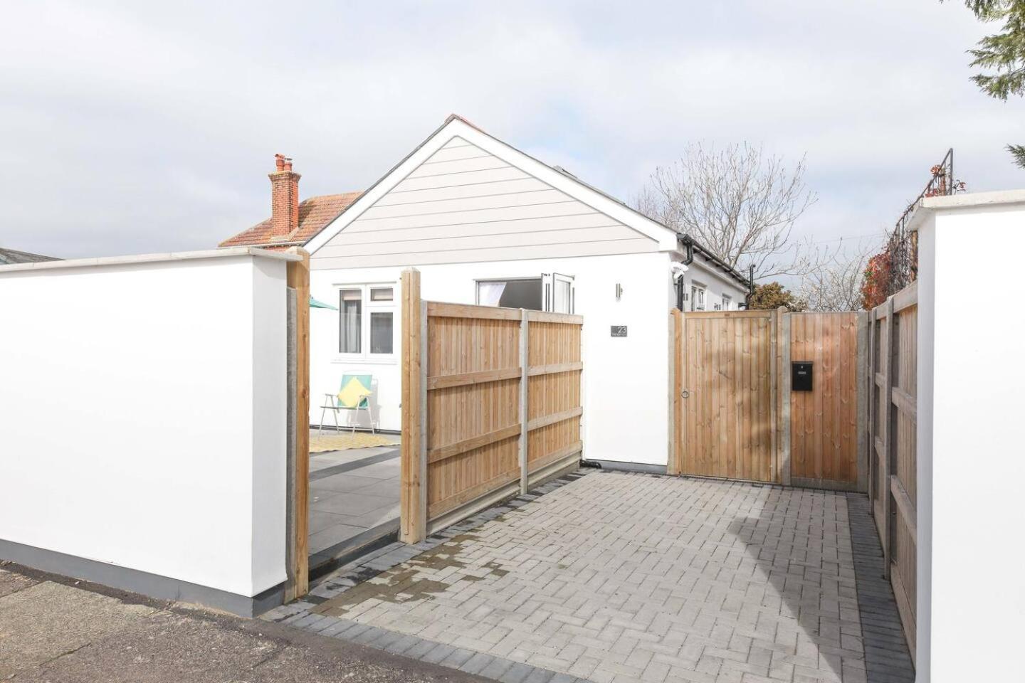 Hotel Little Bright House Whitstable Esterno foto